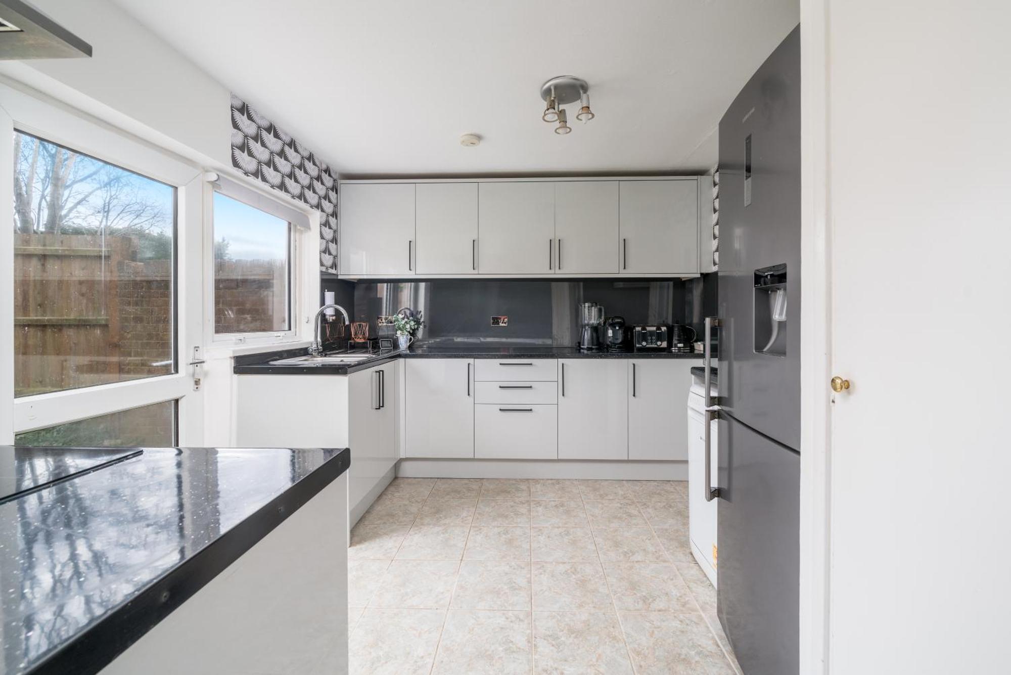 Skyvillion-Stevenage Amazing 3Bed House, Garden, Free Off Street Parking For 2 Cars, Wifi Apartman Kültér fotó
