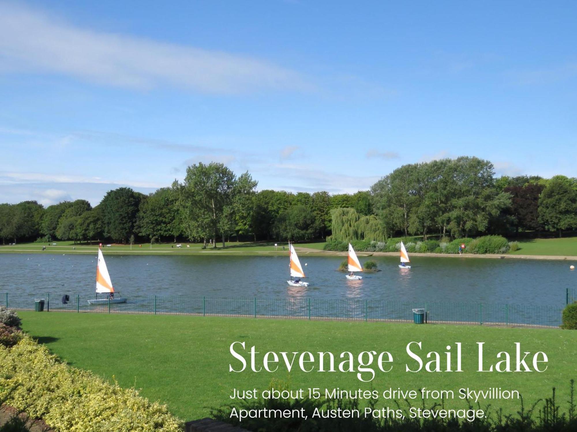 Skyvillion-Stevenage Amazing 3Bed House, Garden, Free Off Street Parking For 2 Cars, Wifi Apartman Kültér fotó